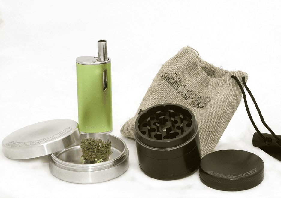 cool green vape and cannabis grinder kit
