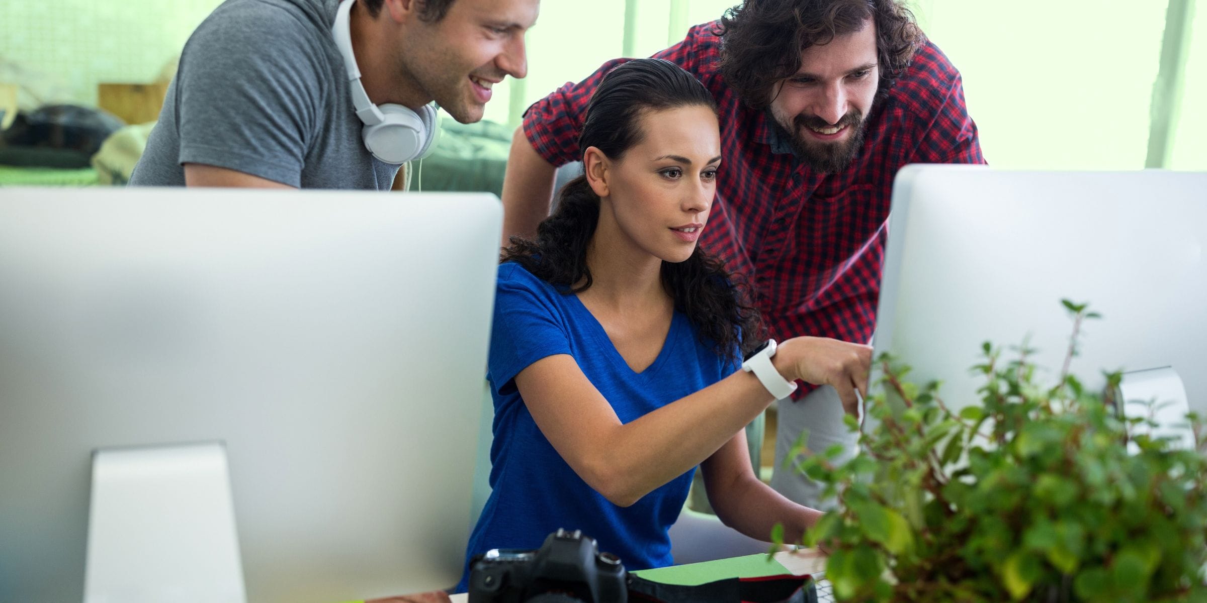 woman doctor working on website SEO strategies